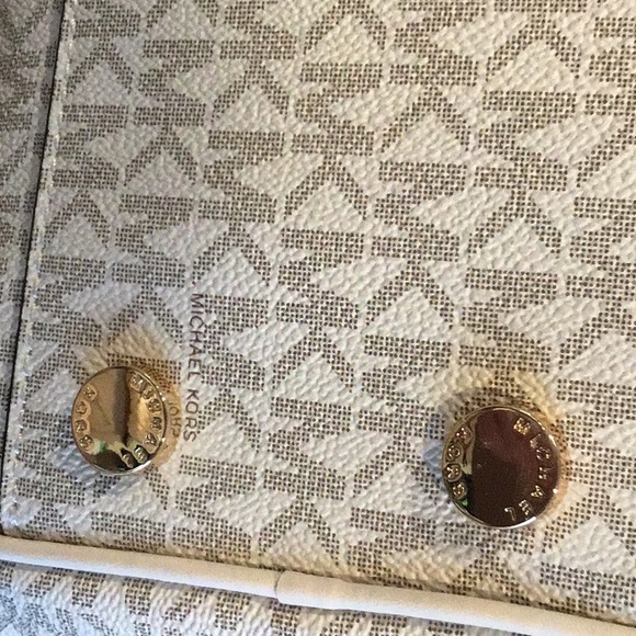 NWT Michael Kors Lorimer satchel vanilla/ cream size large - Picture 5 of 7